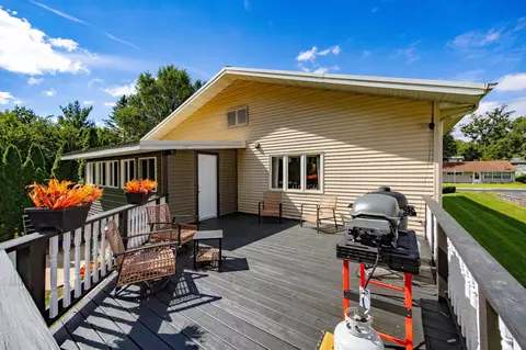 Exterior - 1509 Hackett St, Beloit, WI 53511 photo 15 of 18
