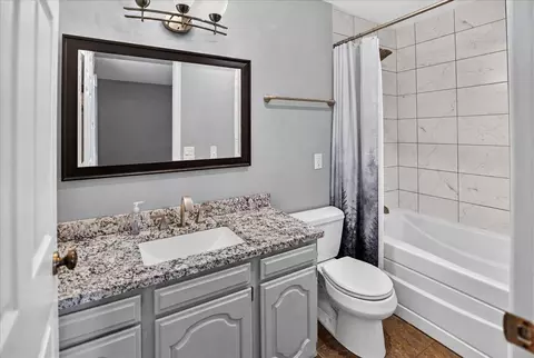 1430 Wheeler Ct #C, Madison, WI 53704