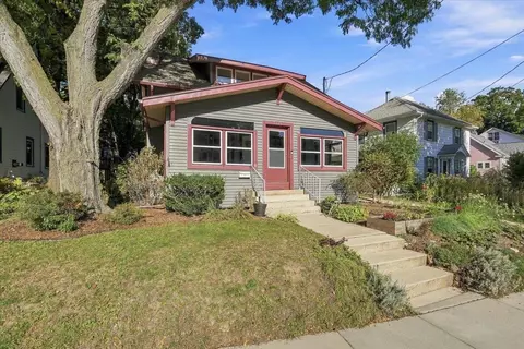 2426 Commonwealth Ave, Madison, WI 53711