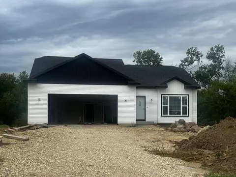 624 Lakeview Ave, Merrimac, WI 53561