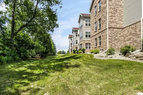 Exterior - 6833 Parkside Cir, Deforest, WI 53532 photo 7 of 9