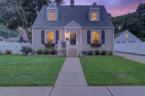 342 S Randall Ave, Janesville, WI 53545