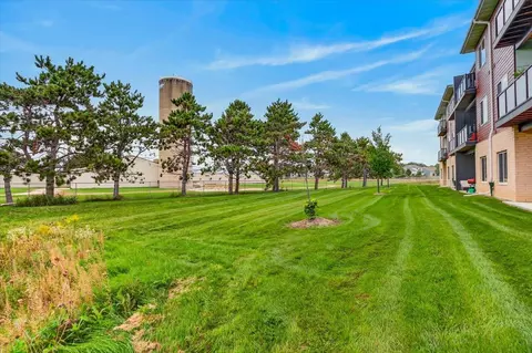 Exterior - 4910 Innovation Dr #105, Deforest, WI 53532 photo 4 of 11