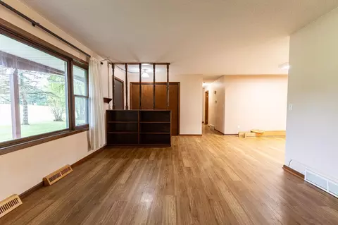 Living - 812 Eggleson St, Tomah, WI 54660 photo 3 of 4