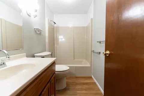 Bath - 812 Eggleson St, Tomah, WI 54660 photo 1 of 4