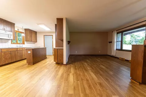 Living - 812 Eggleson St, Tomah, WI 54660 photo 4 of 4