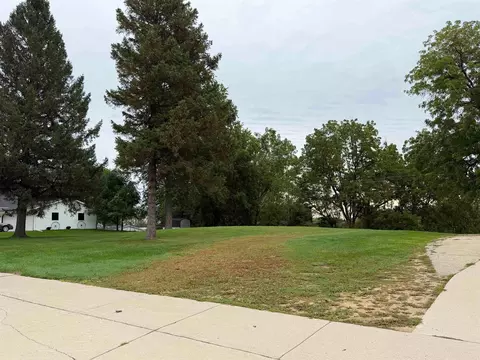 533 N Main St, Fall River, WI 53932 photo 8