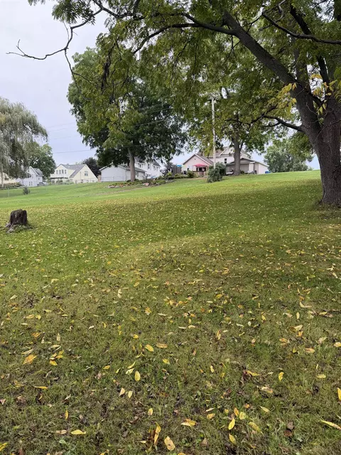 533 N Main St, Fall River, WI 53932 photo 17