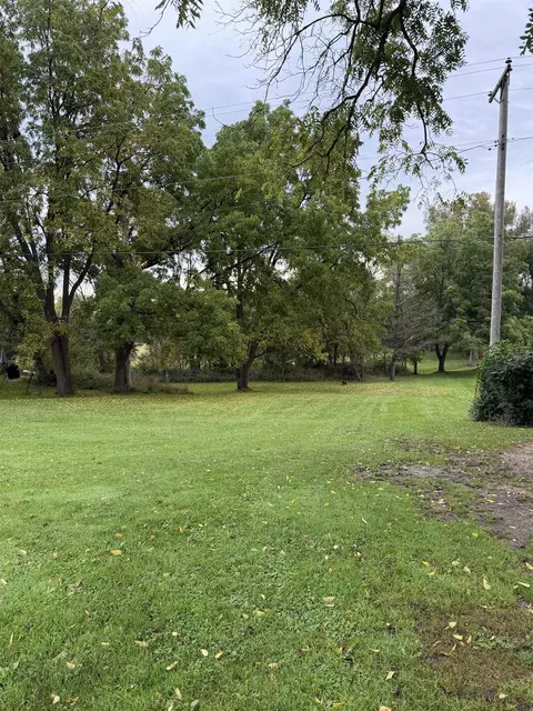 533 N Main St, Fall River, WI 53932 photo 13