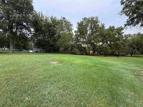 533 N Main St, Fall River, WI 53932 photo 6