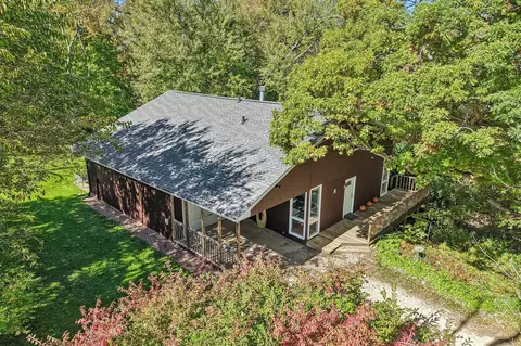 10616 Fesenfeld Rd, Black Earth, WI 53515