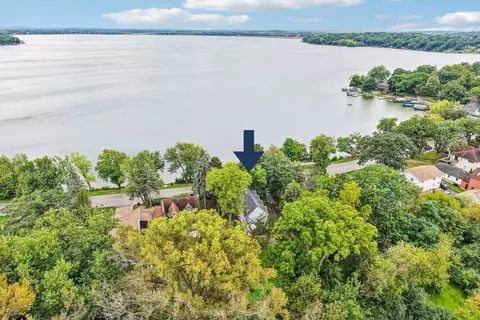 W7952 County Road B, Lake Mills, WI 53551