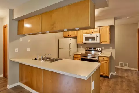 Kitchen - 2307 Turnberry Ct, Beloit, WI 53511 photo 1 of 4