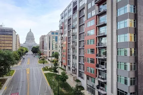 309 W Washington Ave #104, Madison, WI 53703