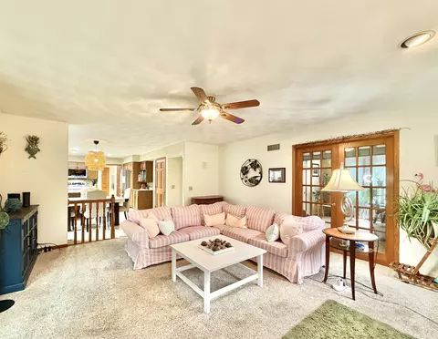 Living - 711 E Azalea Ter, Beloit, WI 53511 photo 5 of 5