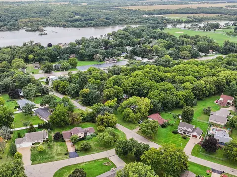 View/Area - 711 E Azalea Ter, Beloit, WI 53511 photo 2 of 4