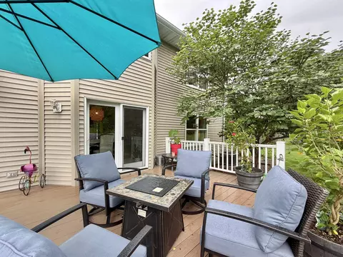 Exterior - 711 E Azalea Ter, Beloit, WI 53511 photo 5 of 7