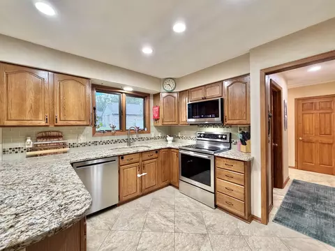 Kitchen - 711 E Azalea Ter, Beloit, WI 53511 photo 1 of 6