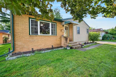 713 Powers Ave, Madison, WI 53714