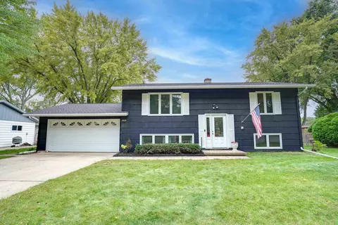 6619 Cooper Ave, Middleton, WI 53562