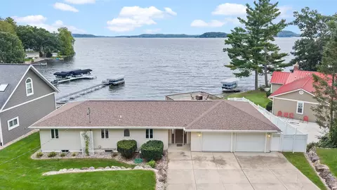 421 River St, Merrimac, WI 53561
