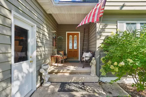 Exterior - 211 Eagle Dr, Mcgregor, IA 52157 photo 3 of 10