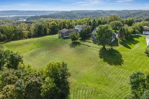 View/Area - 211 Eagle Dr, Mcgregor, IA 52157 photo 5 of 8