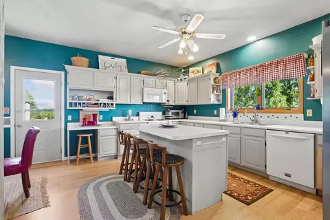 Kitchen - 211 Eagle Dr, Mcgregor, IA 52157 photo 1 of 3