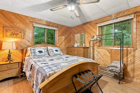 Bedroom - 373 Fish Ct, Oxford, WI 53952 photo 1 of 8