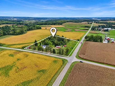 e4915 Herritz Road, Reedsburg, WI 53959