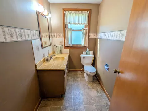 Bath - 1173 Oak St, Plain, WI 53577 photo 1 of 3