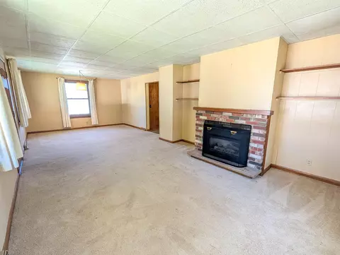 Living - 1173 Oak St, Plain, WI 53577 photo 2 of 6