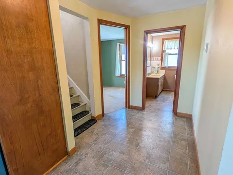 Entry Way - 1173 Oak St, Plain, WI 53577 photo 2 of 3