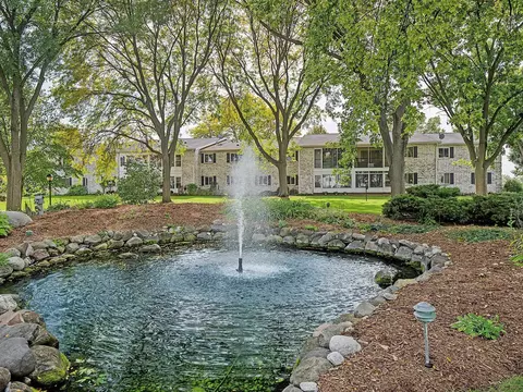 1502 Wheeler Rd #F, Madison, WI 53704