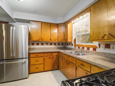 Kitchen - 2086 E Gorton St, Beloit, WI 53511 photo 2 of 2