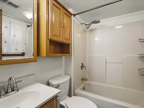 Bath - 2086 E Gorton St, Beloit, WI 53511 photo 1 of 2