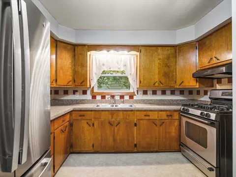 Kitchen - 2086 E Gorton St, Beloit, WI 53511 photo 1 of 2