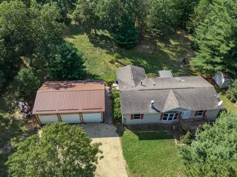 w2049 Amerst Lane, Lyndon Station, WI 53944