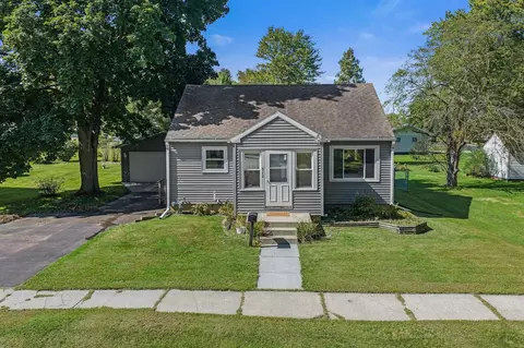 512 Ellinwood Ave, Reedsburg, WI 53959