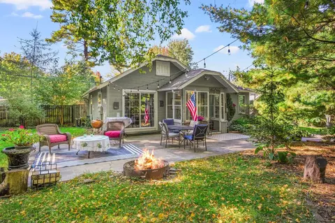 4305 Monona Dr, Monona, WI 53716