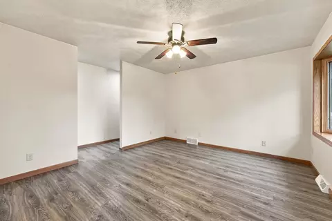 Living - 415 Waterloo Rd, Marshall, WI 53559 photo 8 of 10