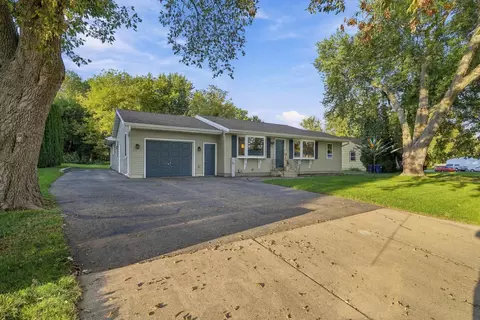 Exterior - 415 Waterloo Rd, Marshall, WI 53559 photo 1 of 6