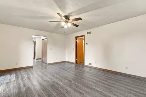 Living - 415 Waterloo Rd, Marshall, WI 53559 photo 10 of 10