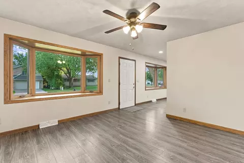 Living - 415 Waterloo Rd, Marshall, WI 53559 photo 4 of 10