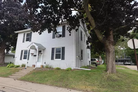 120 E Furnace St, Platteville, WI 53818