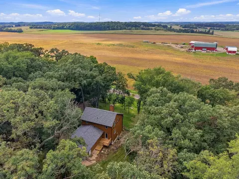 3670 Jenson Ln, Deerfield, WI 53531