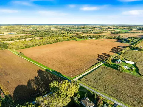 38 80 Acres Faville Rd, Lake Mills, WI 53551
