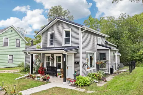 627 E Conant St, Portage, WI 53901