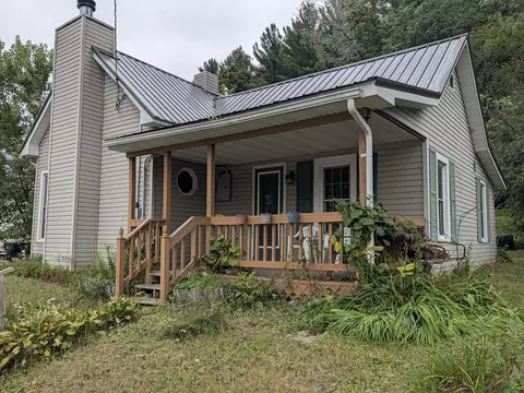 208 S Maiben St, Readstown, WI 54652
