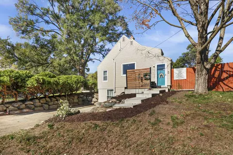 3202 Ridgeway Ave, Madison, WI 53704